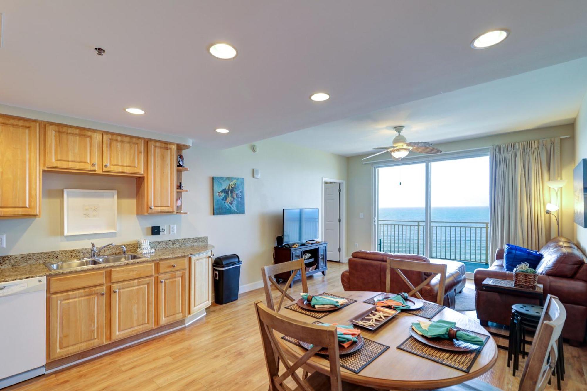 Gulf Front! 2 Bedroom 2 Ba! 11Th Floor Condo + Condo Amenities! 巴拿马城 外观 照片