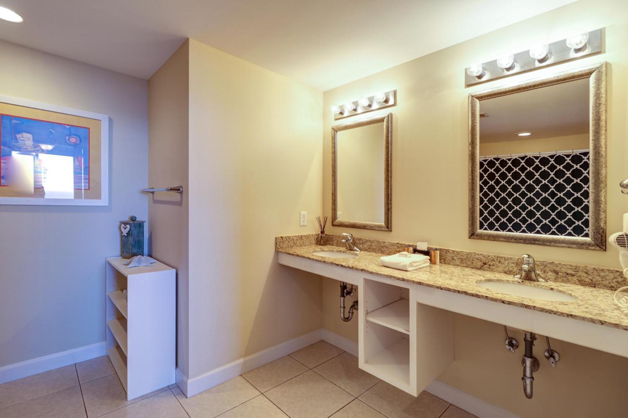 Gulf Front! 2 Bedroom 2 Ba! 11Th Floor Condo + Condo Amenities! 巴拿马城 外观 照片